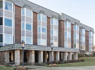 400 Thames Pkwy APT 3E, Park Ridge, IL 60068