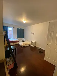 Rented by R New York