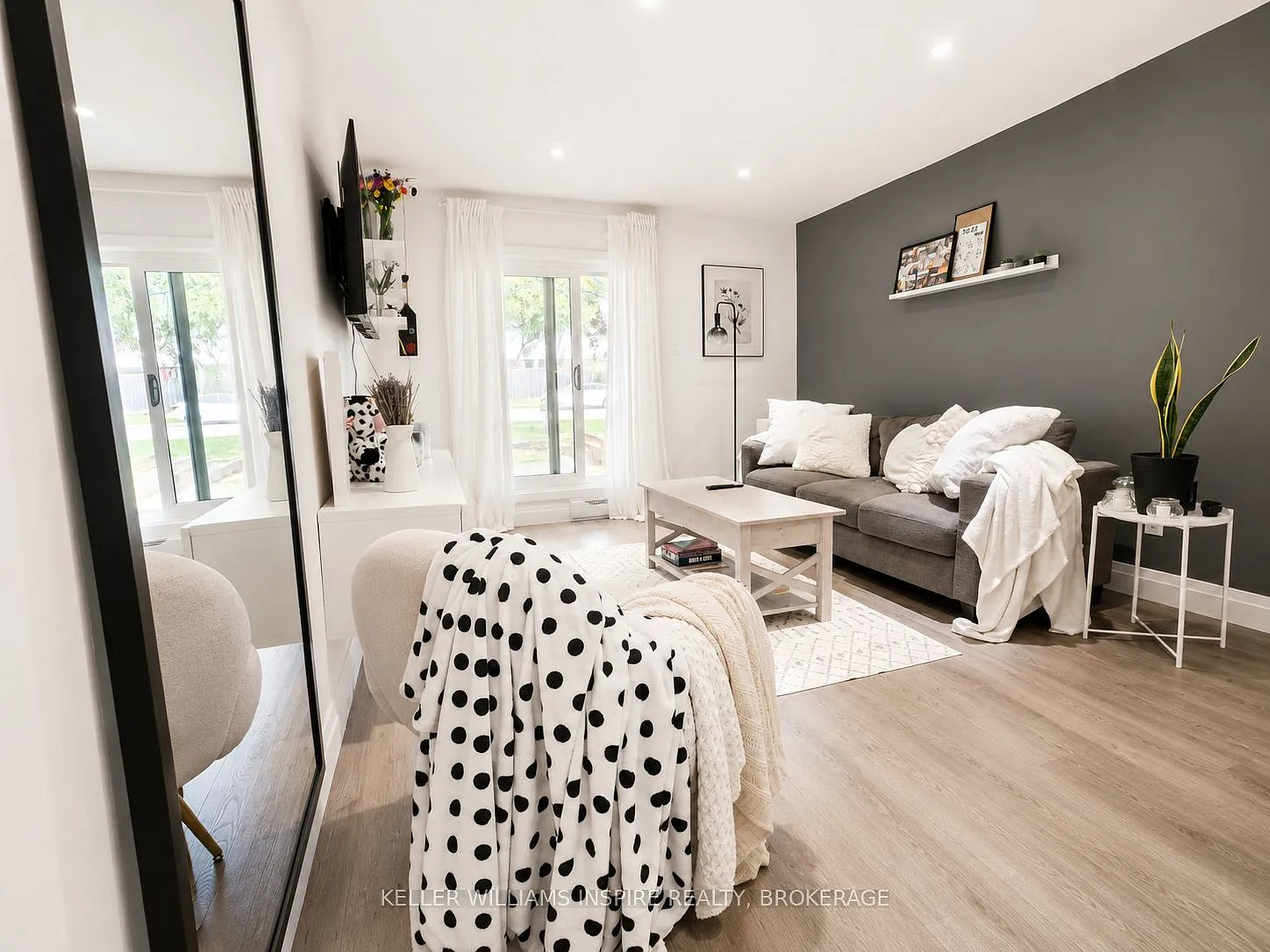 1 bed, $2,000 — Photo 4