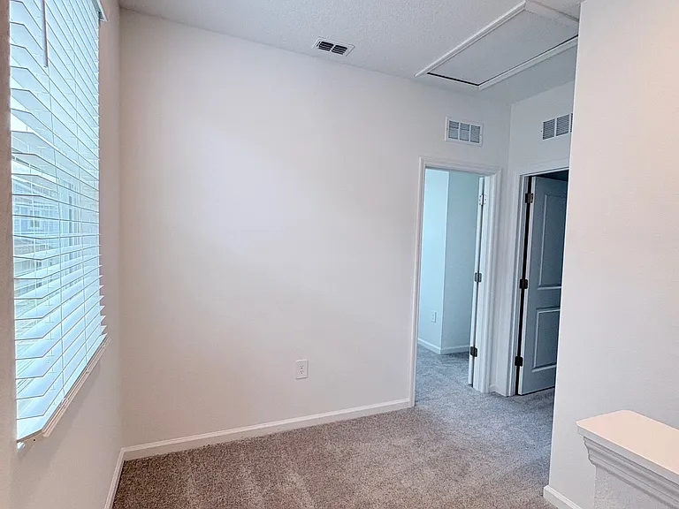 790 Rivington Ave — Photo 12