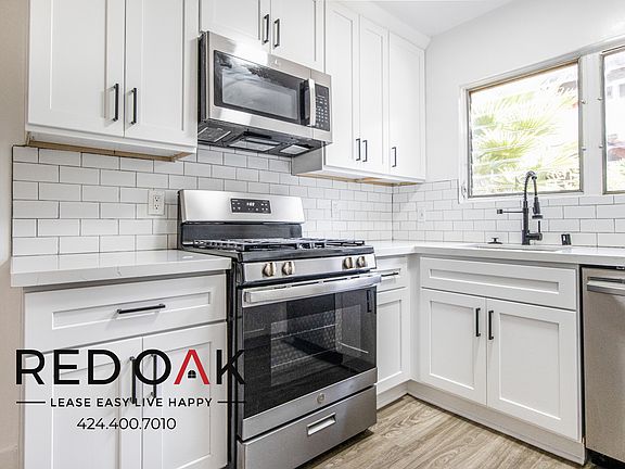 3rd image of 14047 Moorpark St #2