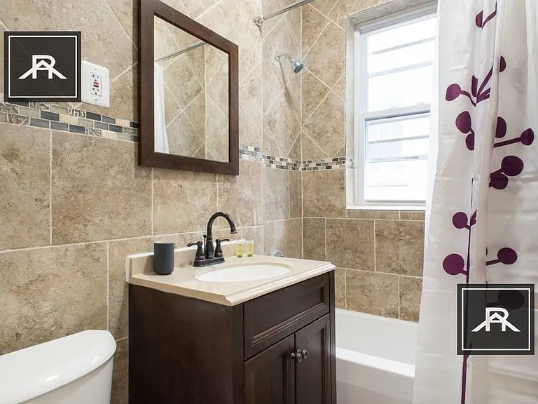240 Kelton St #4 — Photo 11