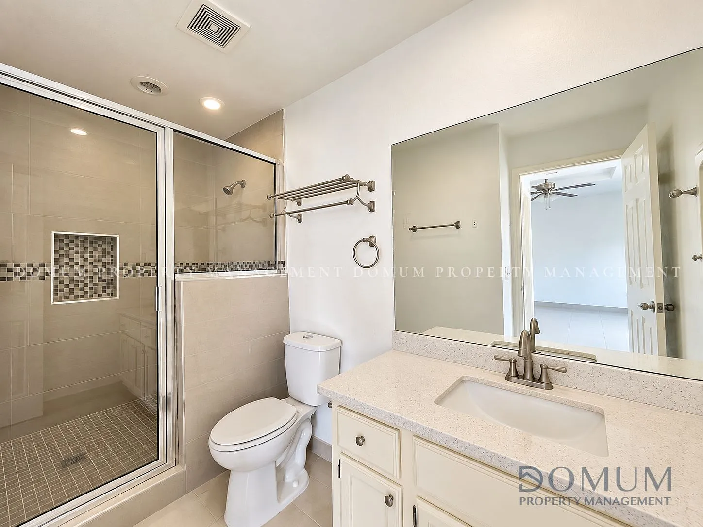 3001 Ashley Place - 3001 — Photo 3