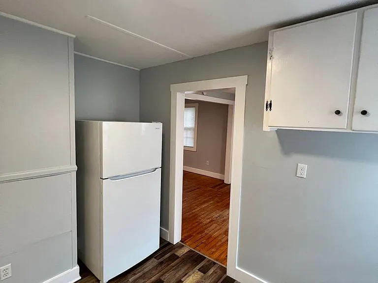 1103 Berry St — Photo 5