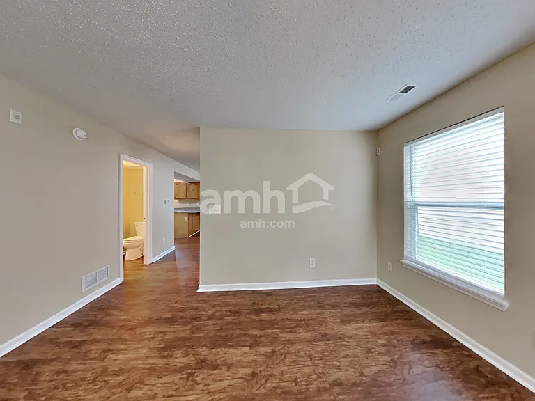 9772 Trail Dr — Photo 6