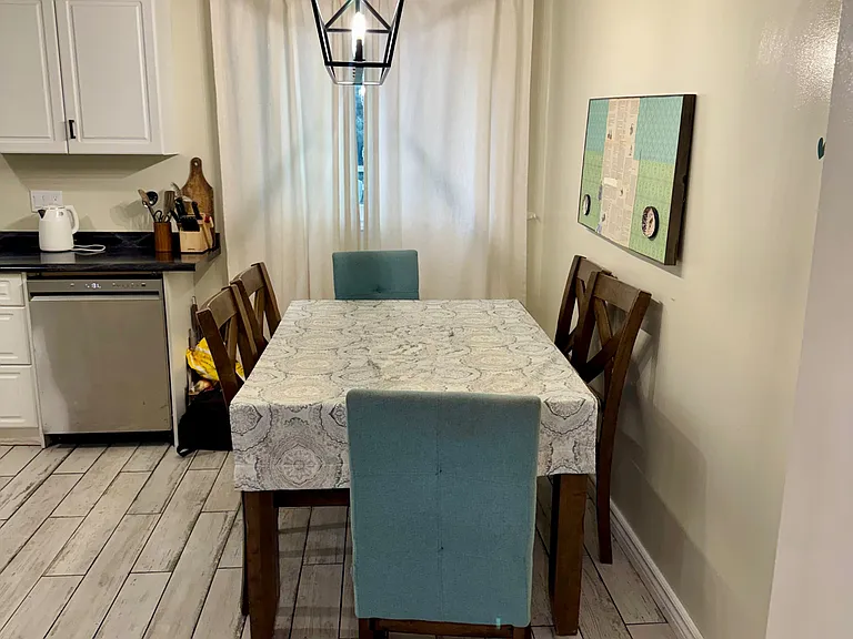 33 Sasha Cres — Photo 12