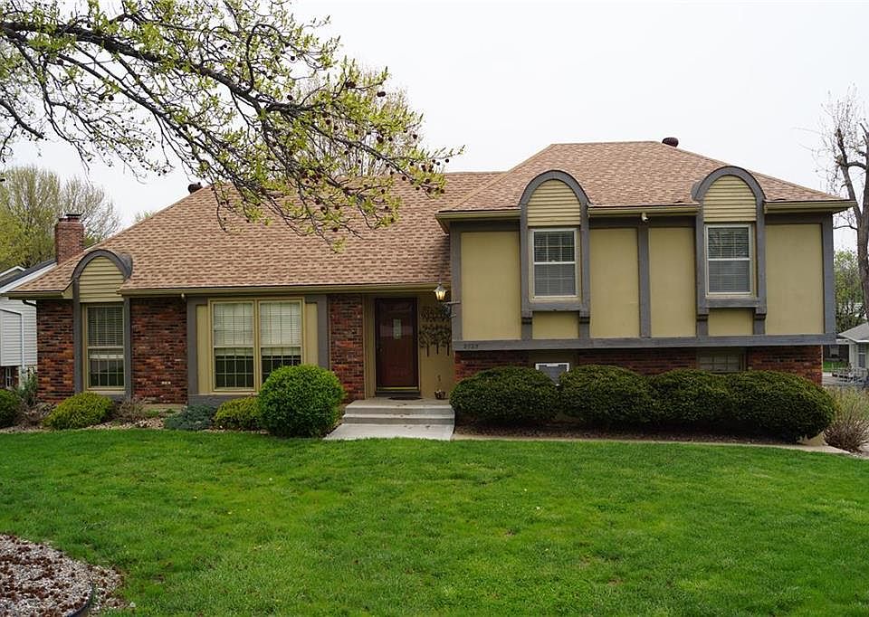 1st image of 2925 Taylor Dr