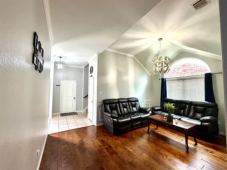 10312 Flat Creek Trl — Photo 5