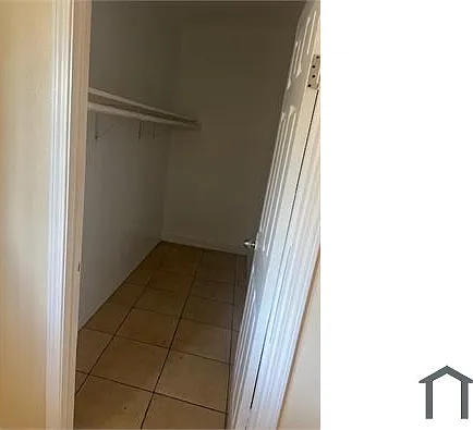 1 bed, 450 sqft, $1,600 — Photo 3