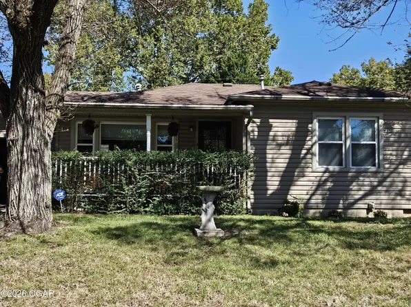 1927 E Laurel St, Joplin, MO 64801