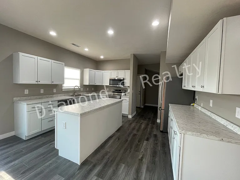 2108 N 26th St — Photo 10