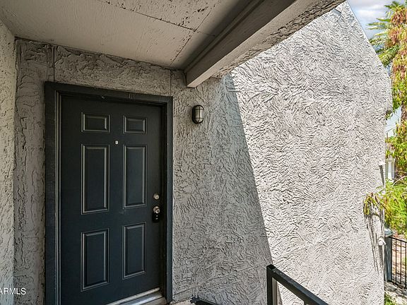 2nd image of 4410 N Longview Ave Unit 214