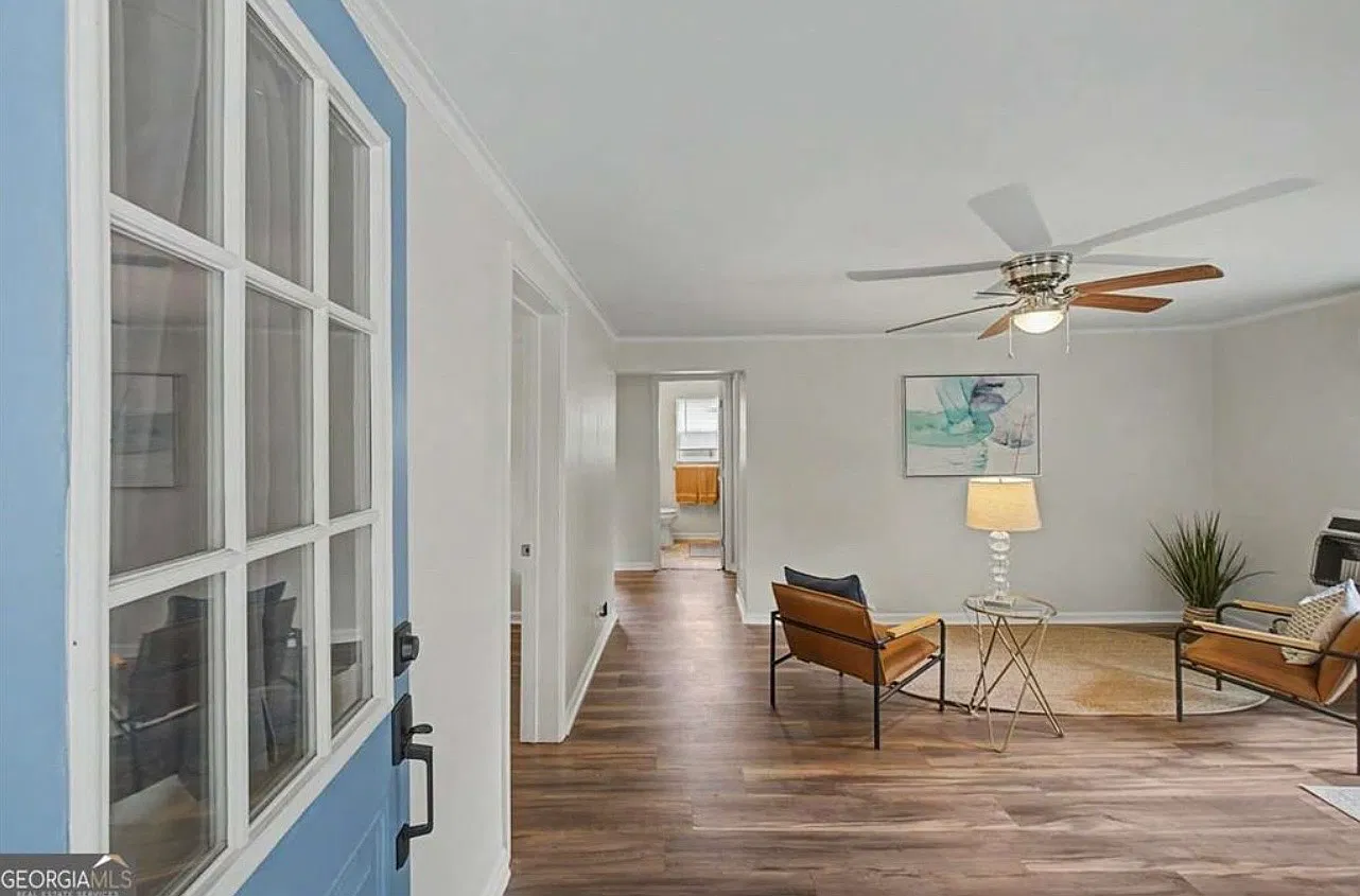 2 bed, 966 sqft, $1,800 — Photo 3