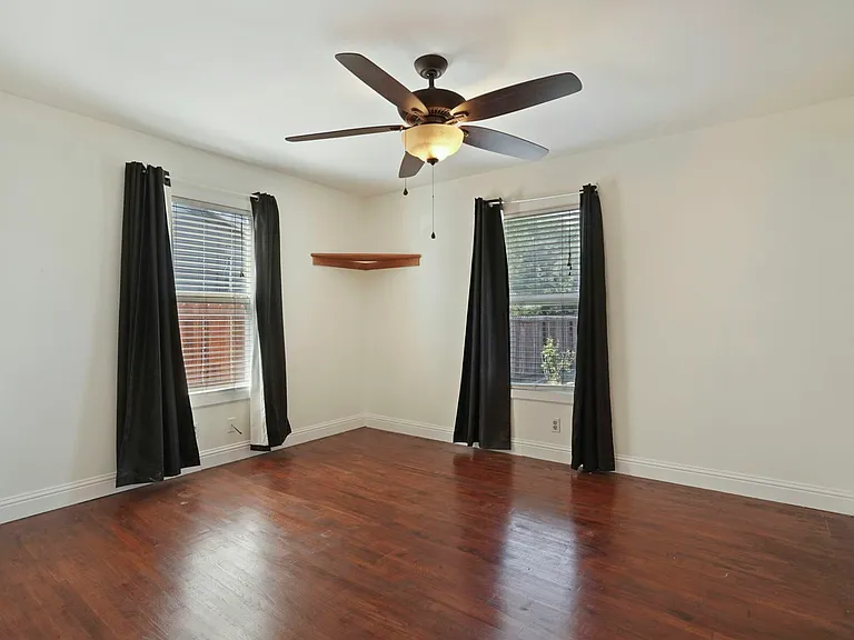 451 Marengo Ave — Photo 22