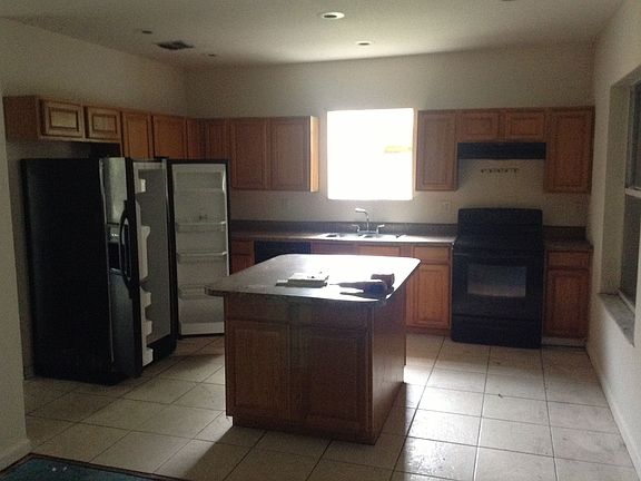 5th image of 3710 Greenwood Ave