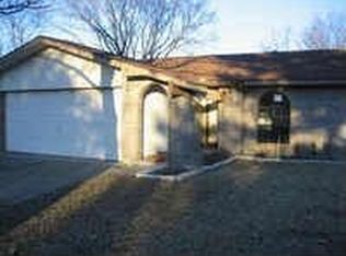 1022 Medio Dr, Garland, TX 75040