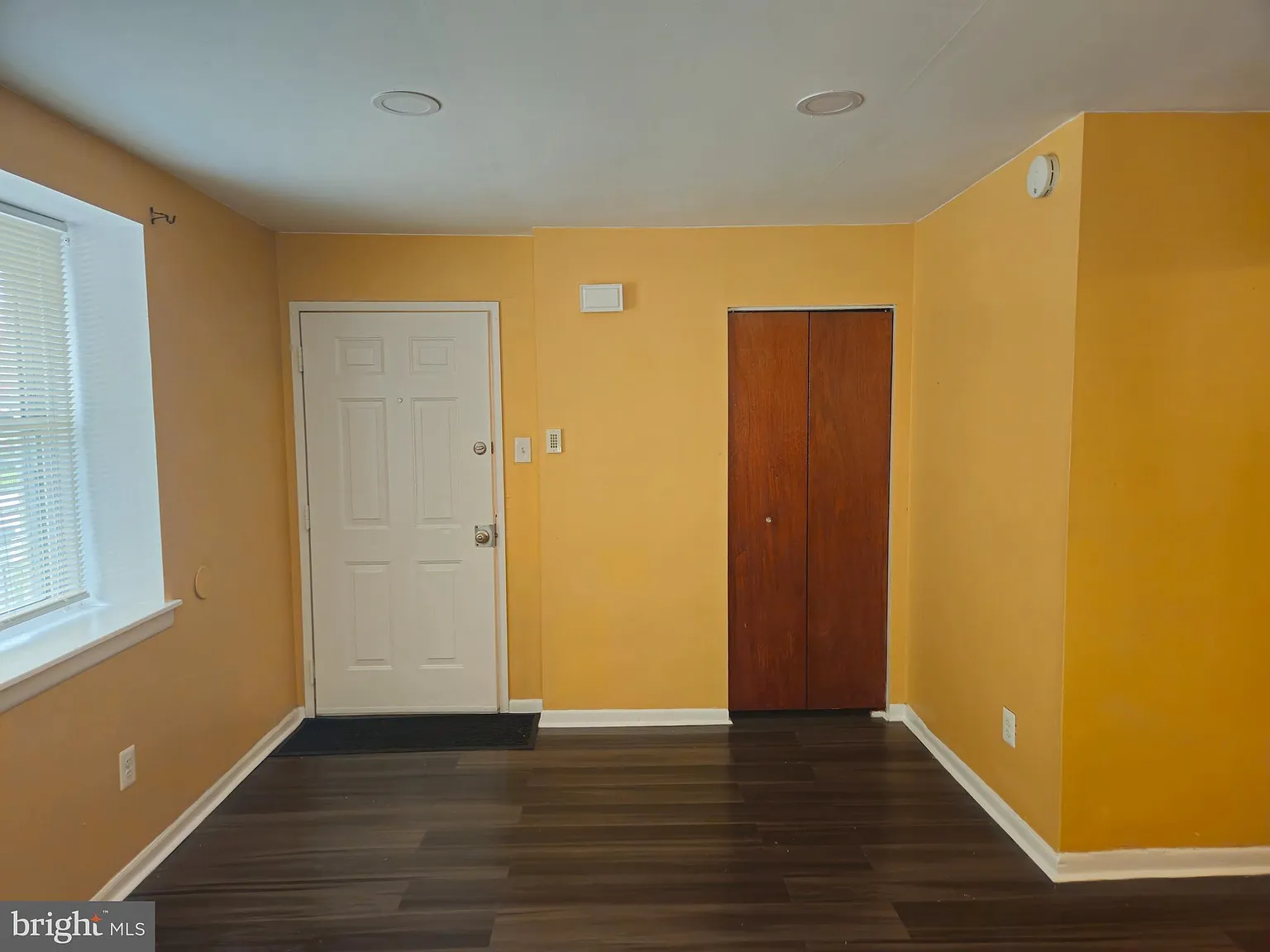 3 bed, 2923 sqft, $1,975 — Photo 4