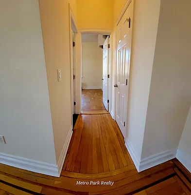 Rented by Metro Park Realty Inc | media 7