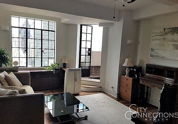 3rd image of 320 E 42nd St APT 2503