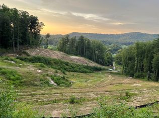 97 Yale Rd, Hendersonville, NC 28739