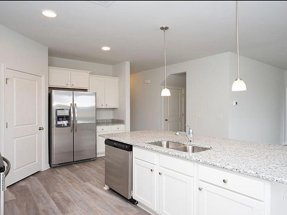 5th image of 616 Chigwell Springs Ln