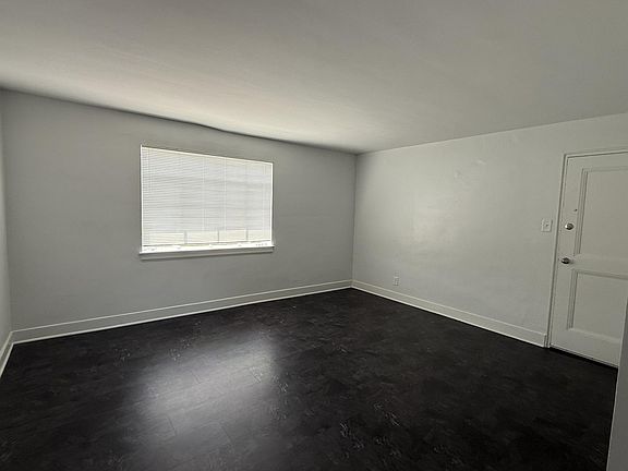 5th image of 2339 Memorial Ave SW #23