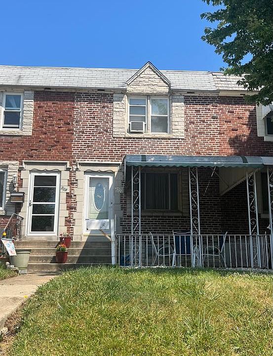 1st image of 202 Stratford Rd