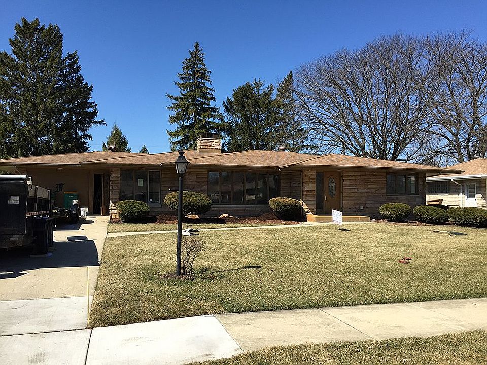 1st image of 615 Bevan Dr W