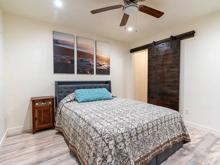 181 Parnassus Cir — Photo 15