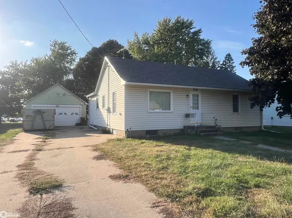 1429 Prince St, Grinnell, IA 50112