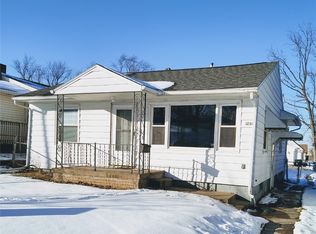 1234 19th Ave SW, Cedar Rapids, IA 52404