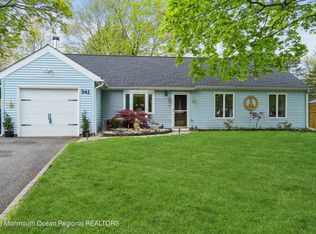 941 Fairview Dr, Toms River, NJ 08753