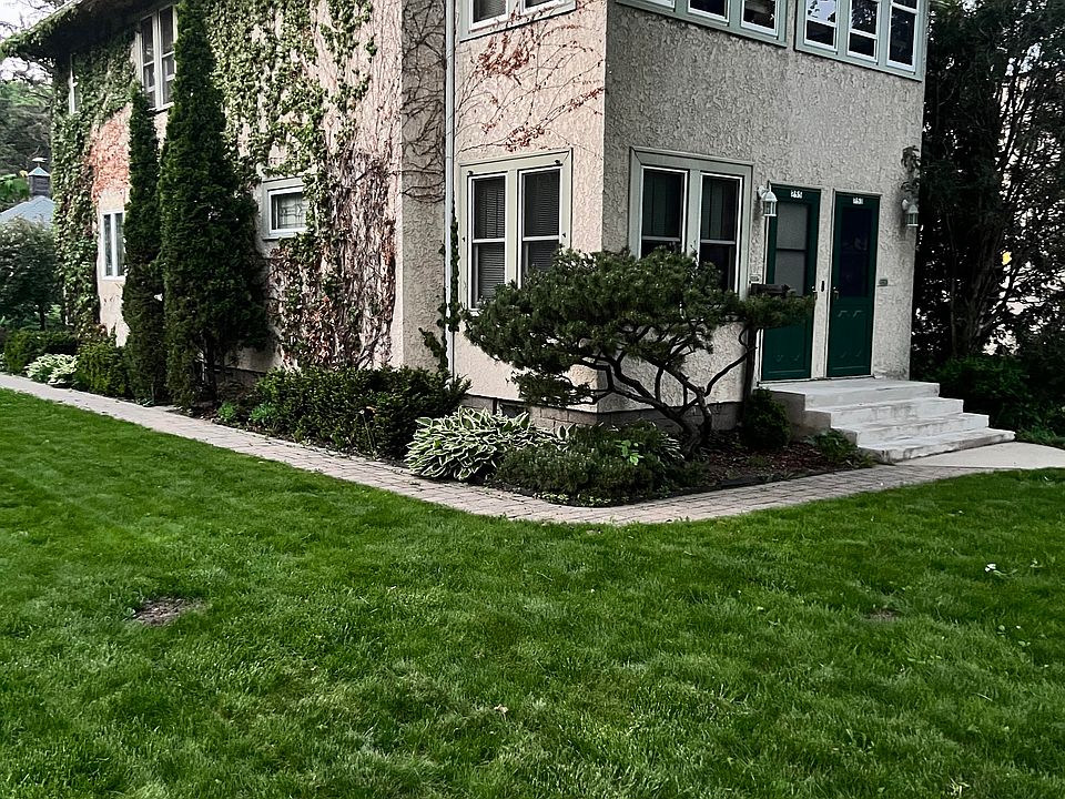 1st image of 255 Curtice St W #255
