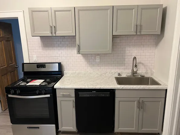 1223 W Walker St #1223, Milwaukee, WI 53204