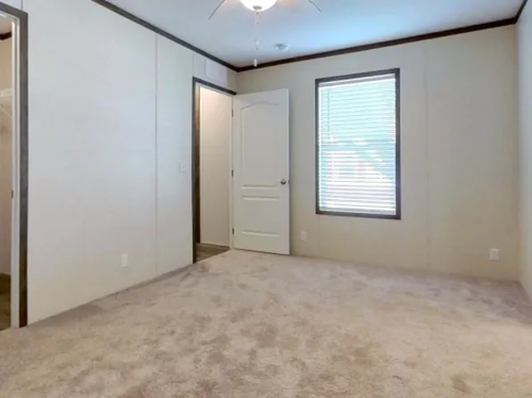 9901 State Road 3 #15, Muncie, IN 47303