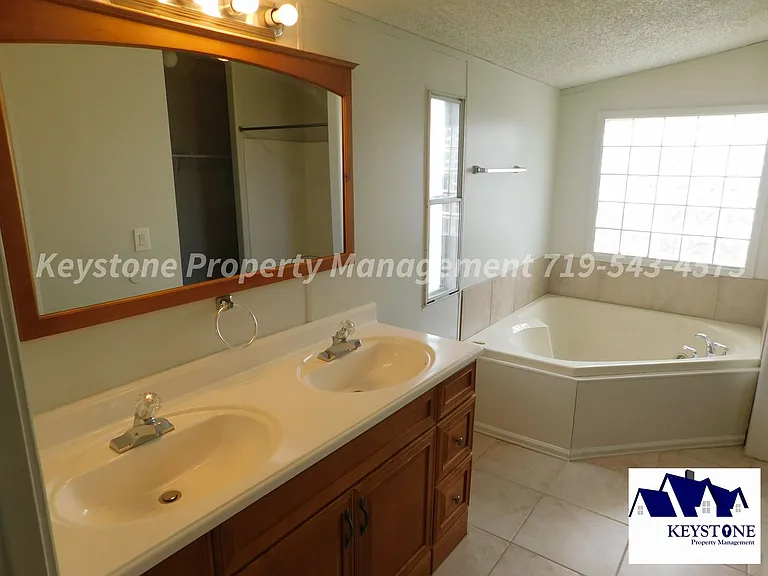 710 S Walton Dr — Photo 11