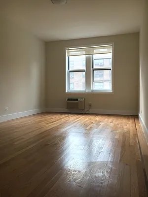 Rented by Stonehenge NYC LLC | media 3