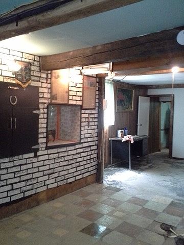 2nd image of 305 E 4th St