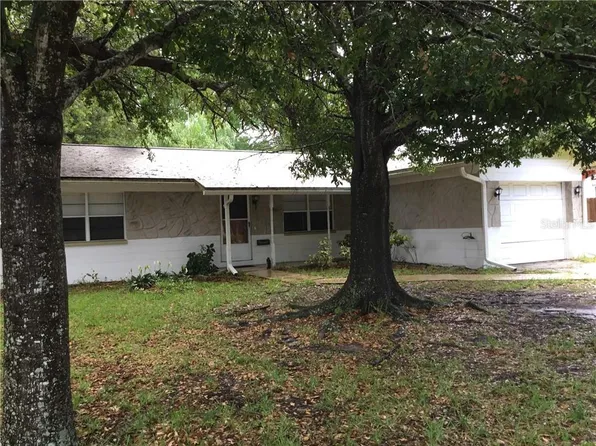 9375 52nd St N, Pinellas Park, FL 33782