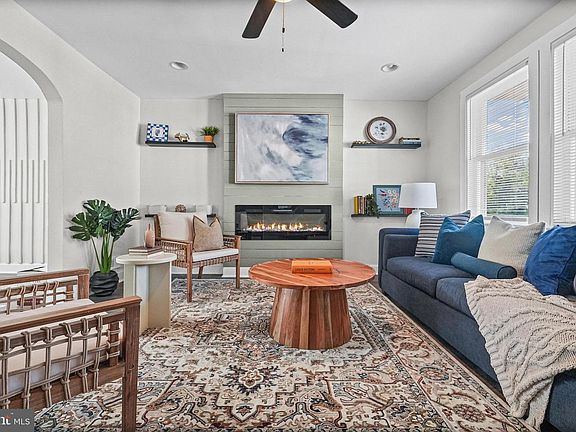 4th image of 1624 Abbotston St