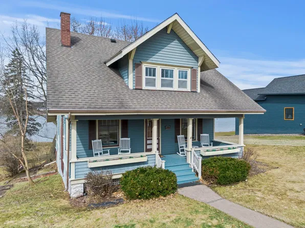 1515 3rd Avenue, Cumberland, WI 54829