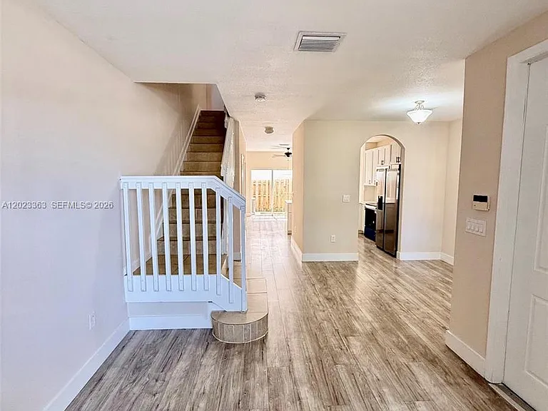 3330 NE 13th Circle Dr #11122 — Photo 8