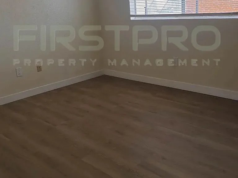 1204 W Gardena Blvd #Z — Photo 8