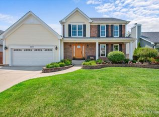 2171 Edinburgh Ln, Aurora, IL 60504