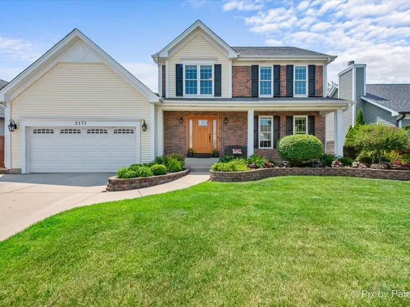 2171 Edinburgh Ln, Aurora, IL 60504