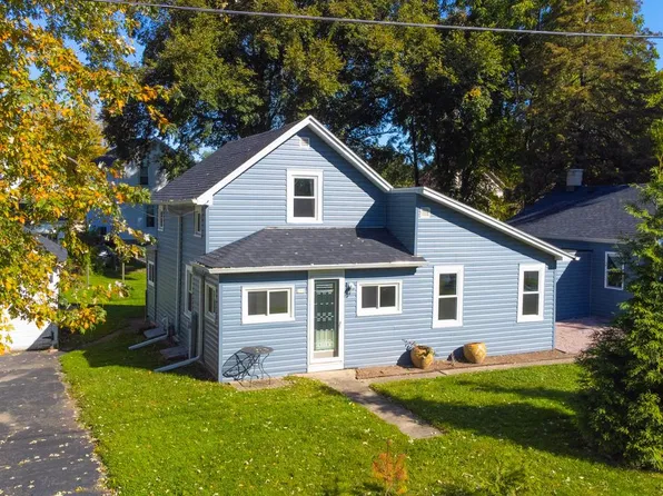 200 E Eagle STREET, Eagle, WI 53119