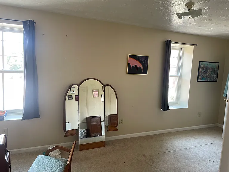 120 S Lewis St #3 — Photo 6