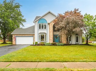 122 Thorn Apple Ln, Rochester, NY 14626