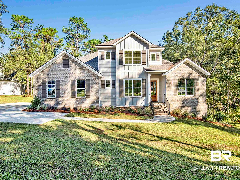 1st image of 5 Longleaf Cir