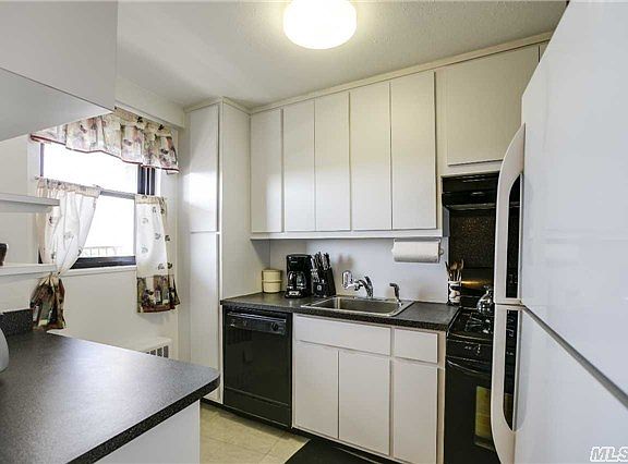 5th image of 9050 Union Tpke APT 9J
